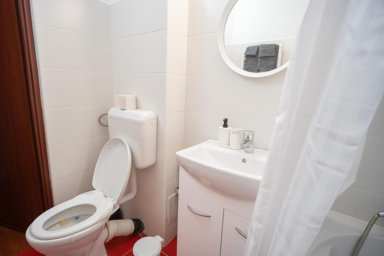 Spacious 2Br Dristor Apartment Букурещ Екстериор снимка