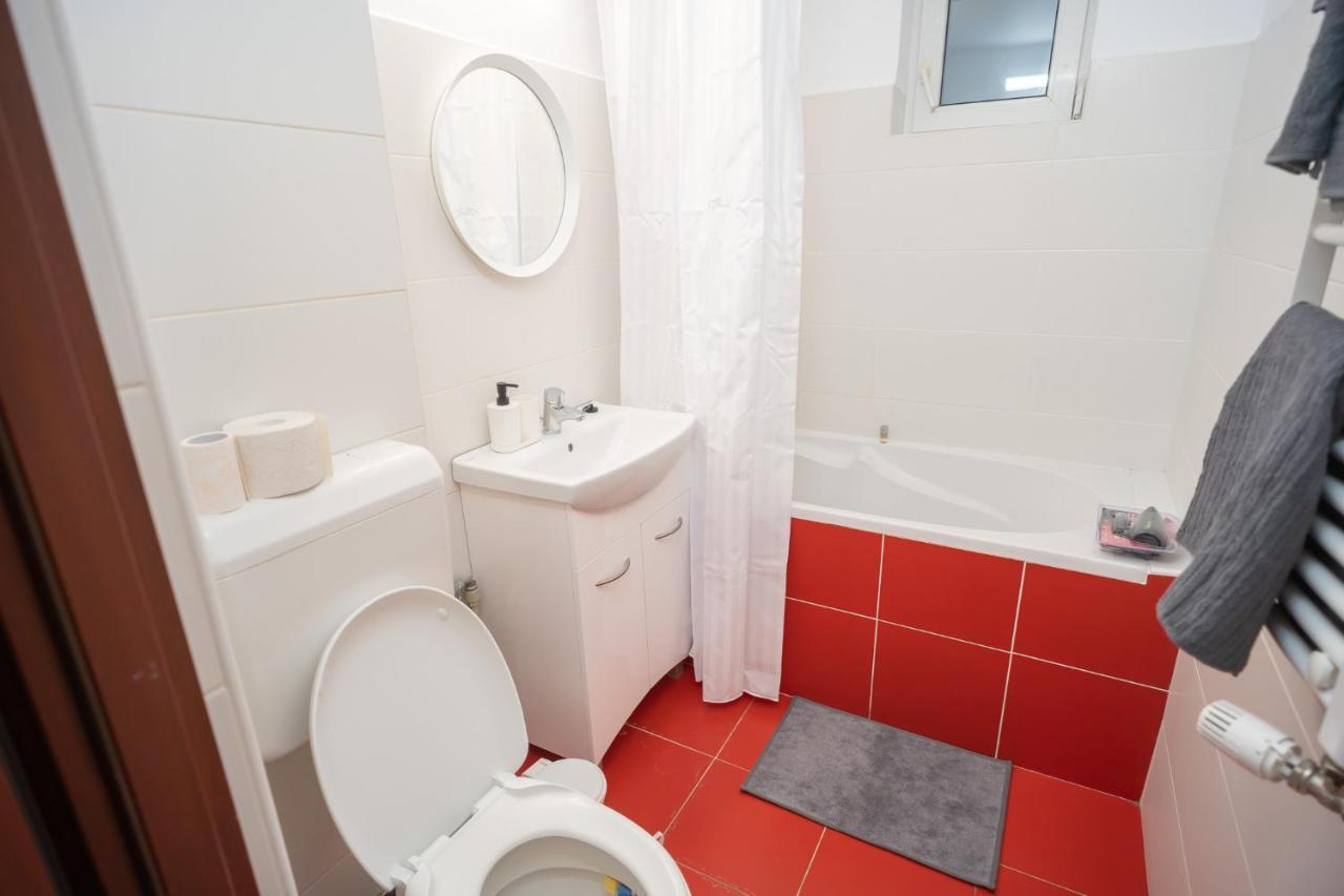 Spacious 2Br Dristor Apartment Букурещ Екстериор снимка